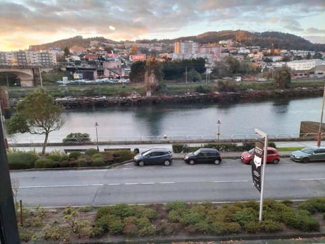 PISO   SIN  MUEBLES  CON  VISTAS  A  LA  RIA - Pontevedra